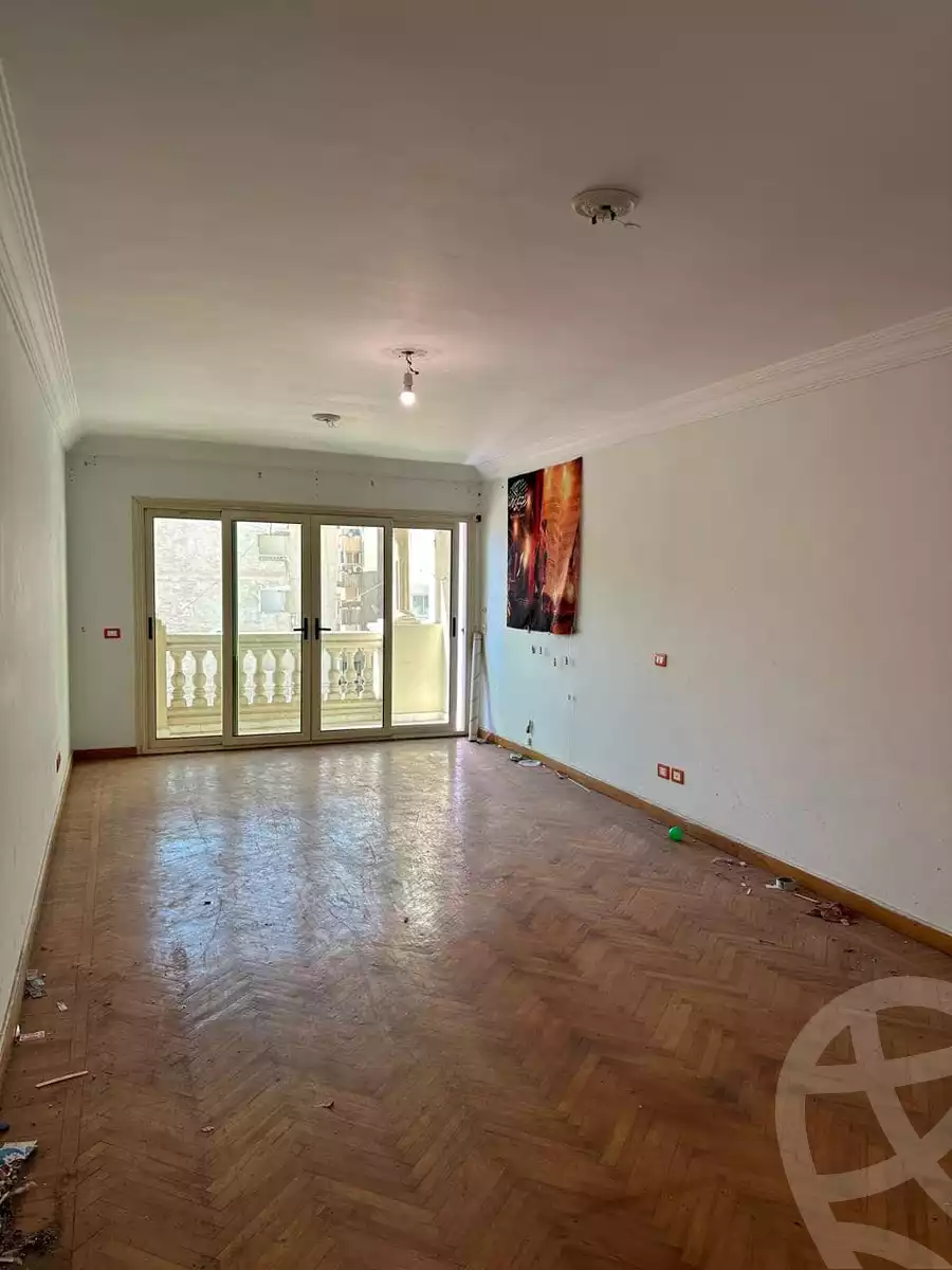 https://aqarmap.com.eg/en/listing/5348938-for-sale-alexandria-lauran-shr-bd-lhmyd-ldyb