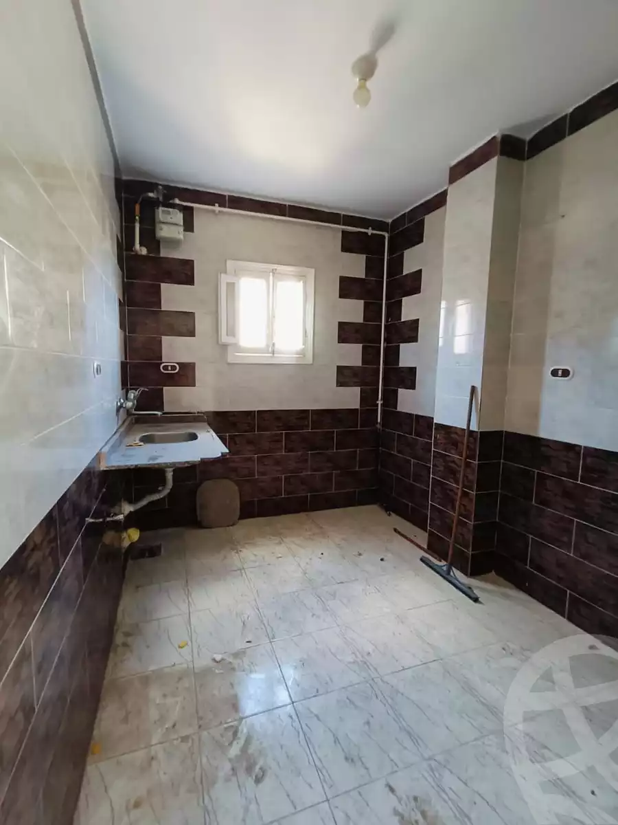 https://aqarmap.com.eg/en/listing/5352918-for-sale-marsa-matruh-marsa-matrouh-city-alam-el-roum-st