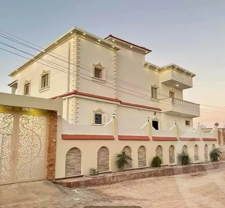 https://aqarmap.com.eg/en/listing/5353835-for-sale-marsa-matruh-marsa-matrouh-city-imam-malek-st