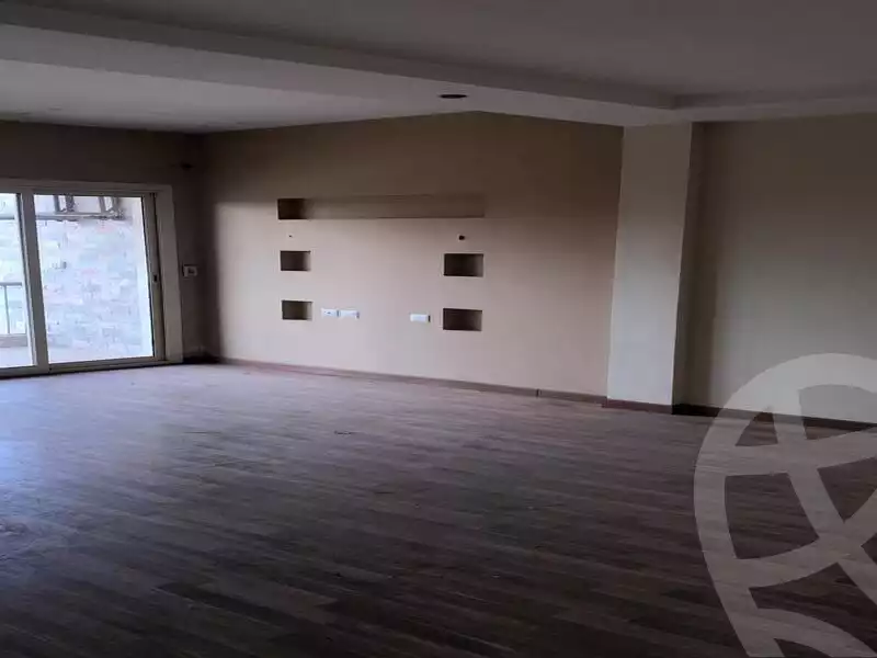 https://aqarmap.com.eg/en/listing/5355078-for-rent-cairo-el-sheikh-zayed-city-compounds-dh-drys