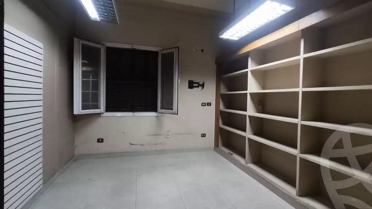 https://aqarmap.com.eg/en/listing/5356895-for-rent-cairo-downtown-abdeen-roushdy-basha-st