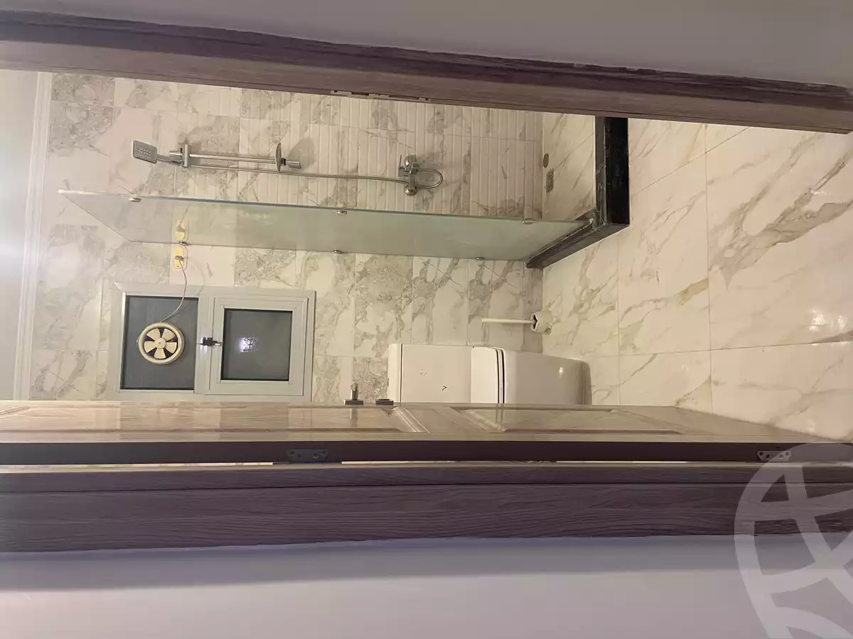 https://aqarmap.com.eg/en/listing/5361253-for-rent-alexandria-kafr-abdo-ismailia-st