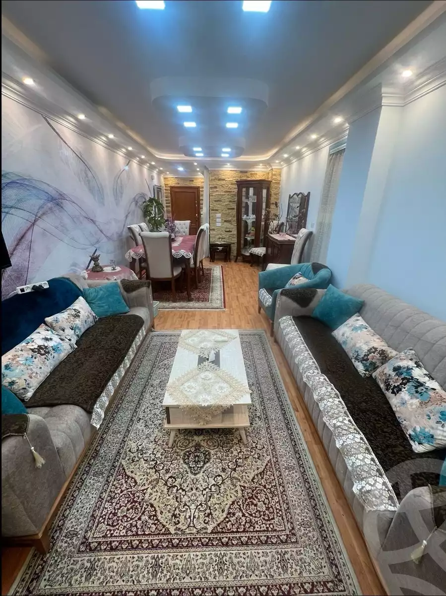 https://aqarmap.com.eg/en/listing/5363122-for-rent-cairo-new-cairo-lrhb-city-phase-8