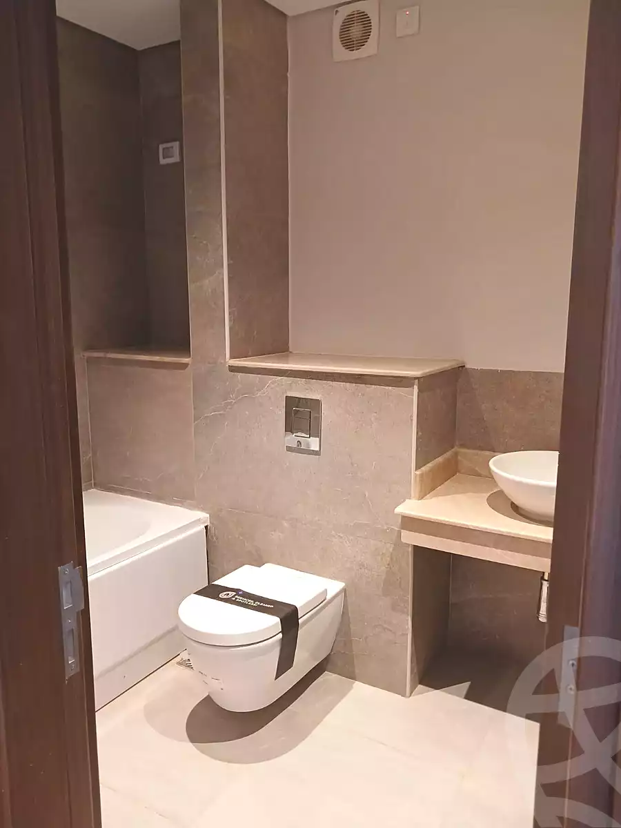 https://aqarmap.com.eg/ar/listing/5363412-for-rent-cairo-el-sheikh-zayed-city-compounds-zyd-wr-llttwyr-park-towers-zed-el-sheikh-zayed-compound