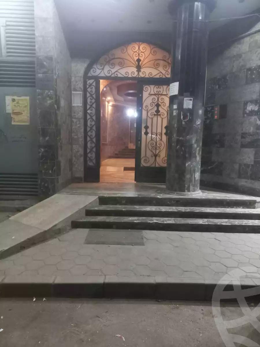 https://aqarmap.com.eg/en/listing/5367136-for-sale-cairo-manial-el-rawda-st