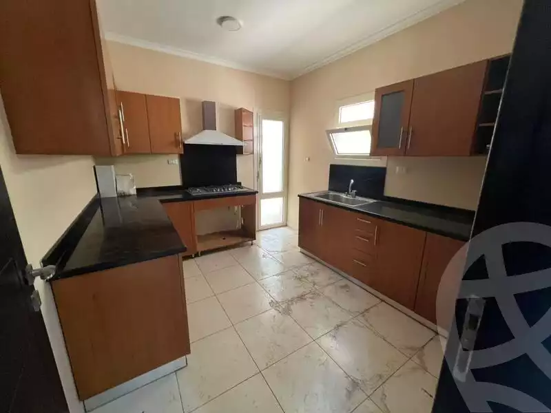 https://aqarmap.com.eg/en/listing/5367628-for-sale-cairo-el-sheikh-zayed-city-compounds-dh-drys
