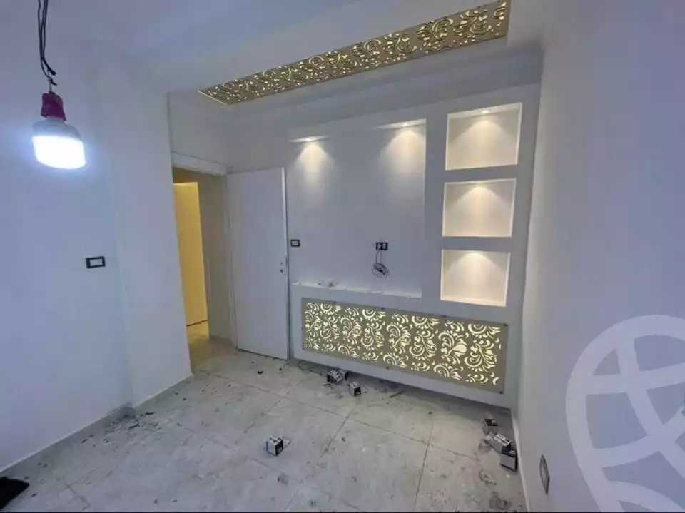 https://aqarmap.com.eg/ar/listing/5373643-for-sale-alexandria-lsywf-lsywf-bhry-abd-el-salam-aref-st