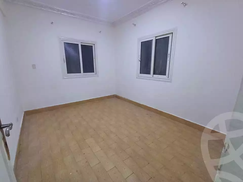 https://aqarmap.com.eg/ar/listing/5375646-for-rent-cairo-mokattam-lhdb-l-ly-shareaa-9
