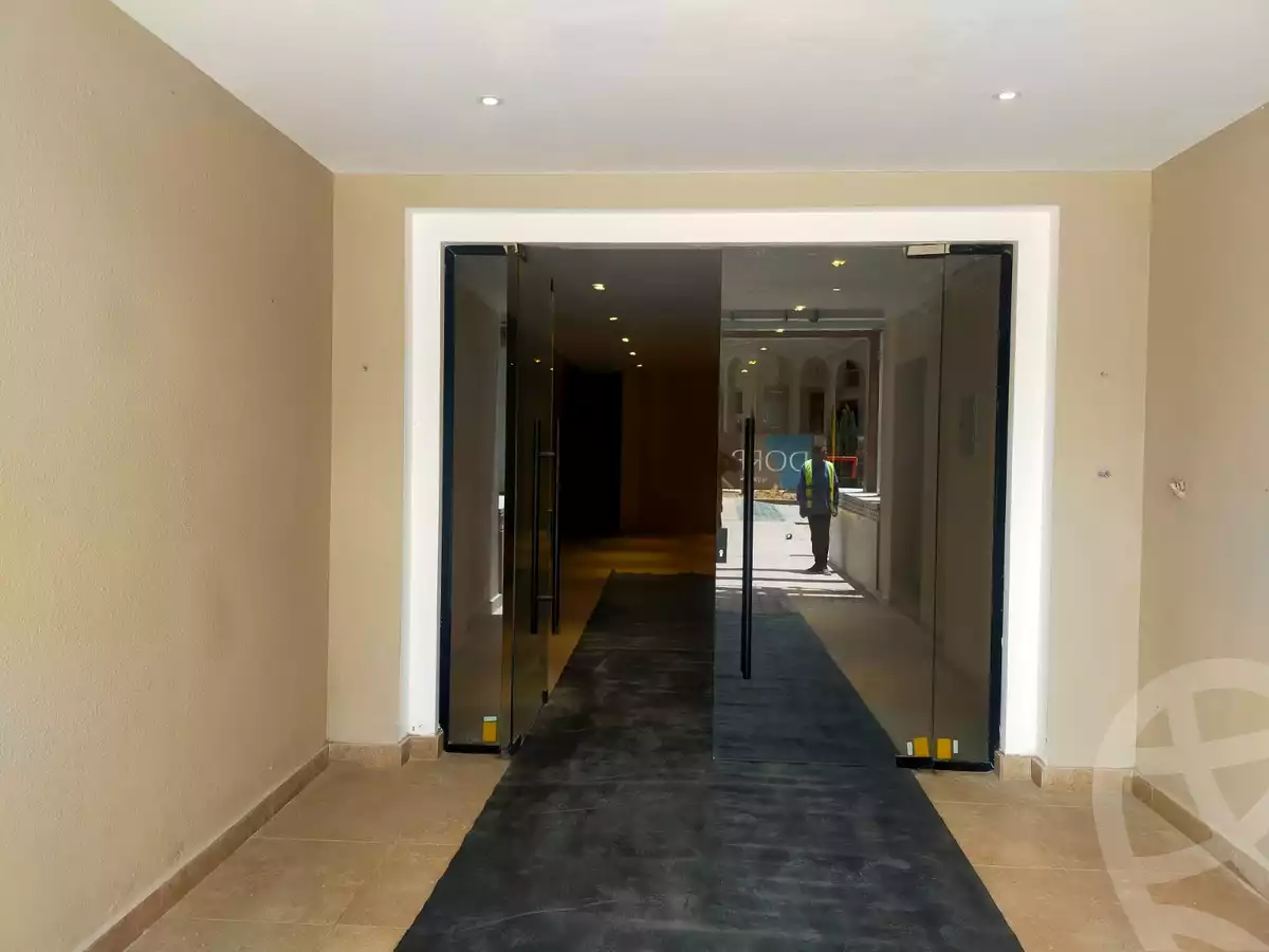 https://aqarmap.com.eg/ar/listing/5379203-for-sale-cairo-el-sheikh-zayed-city-compounds-kmbwnd-fyldj-wyst-dr-llttwyr