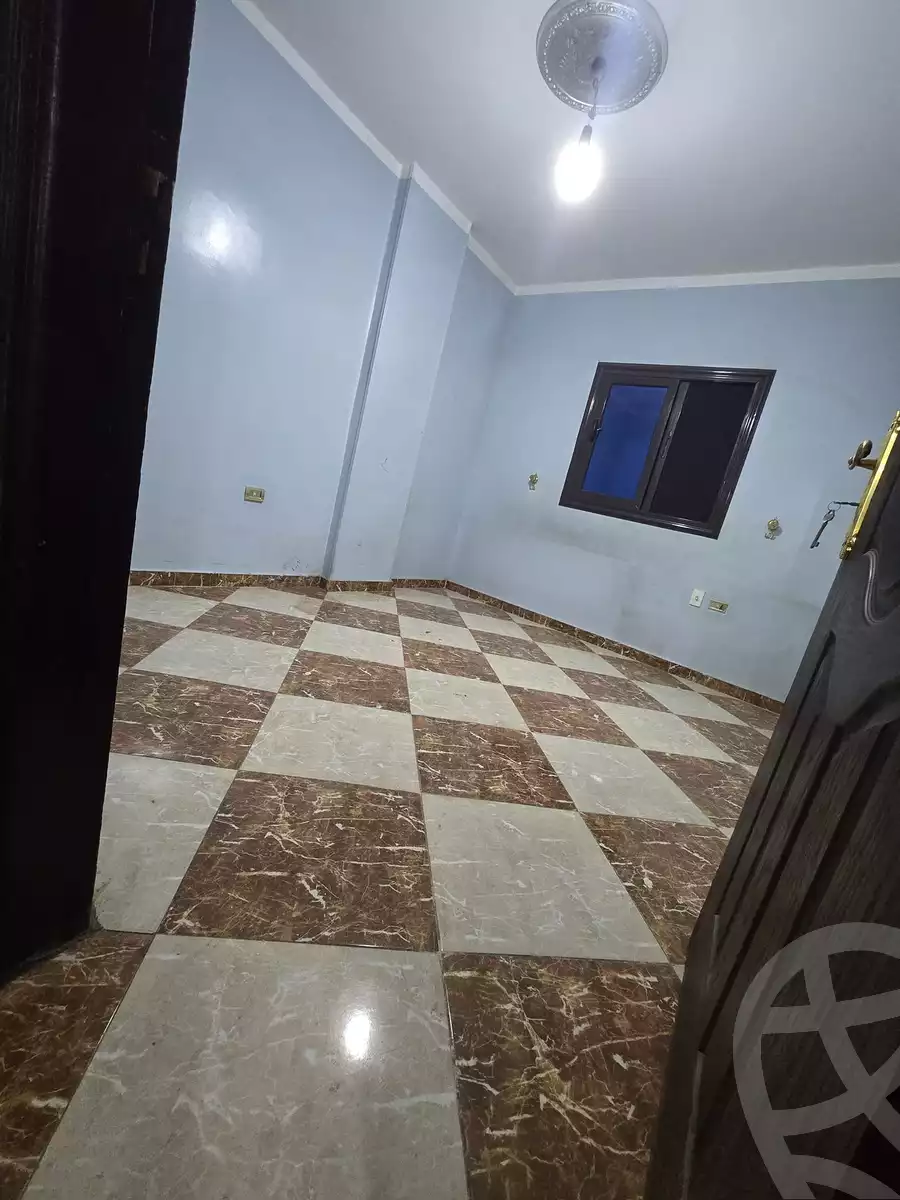 https://aqarmap.com.eg/ar/listing/5384427-for-rent-cairo-helwan-lmjwr-lrb-lmshrw-lmryky