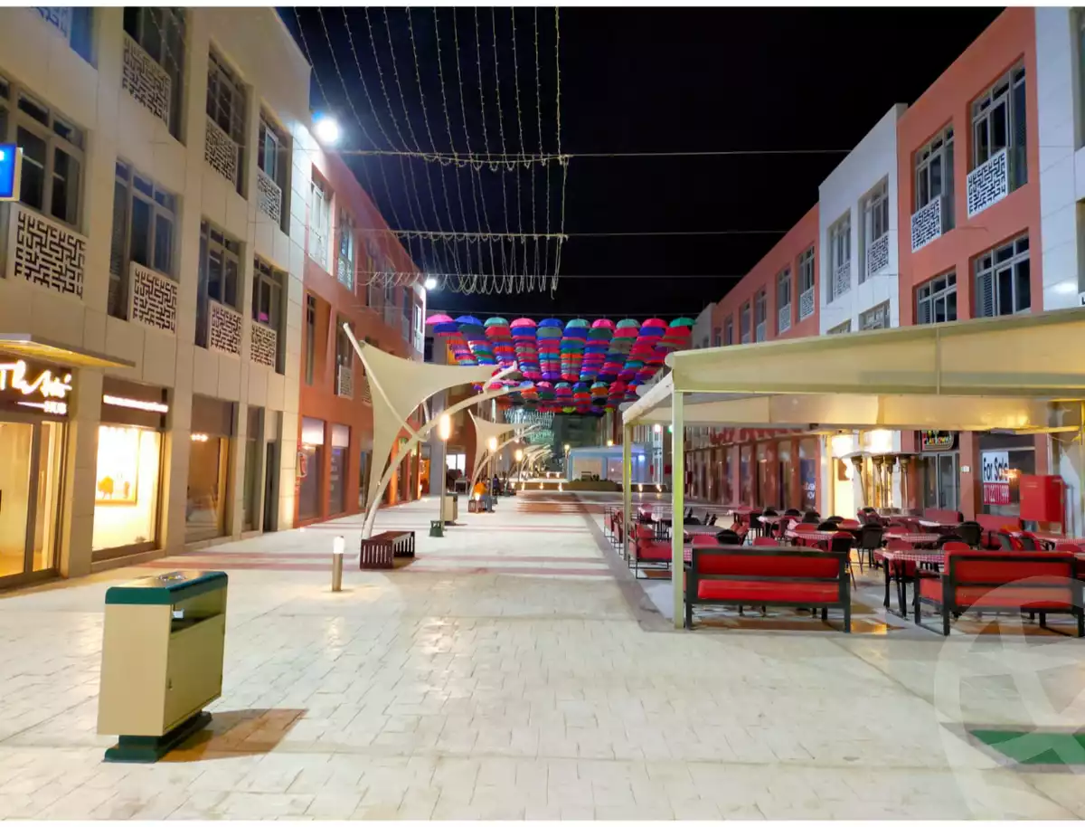 https://aqarmap.com.eg/ar/listing/5386156-for-sale-cairo-el-sheikh-zayed-city-compounds-the-courtyard-mall-dorra