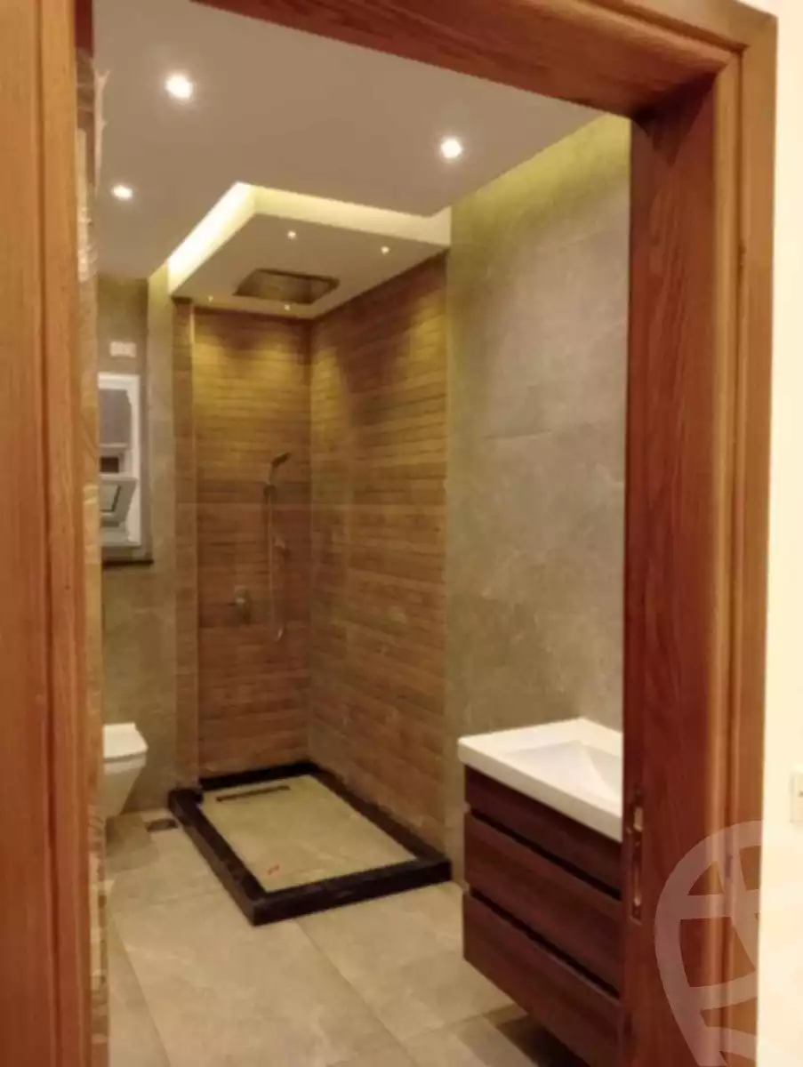 https://aqarmap.com.eg/en/listing/5388386-for-sale-cairo-el-sheikh-zayed-city-compounds-zayed-heights-compound