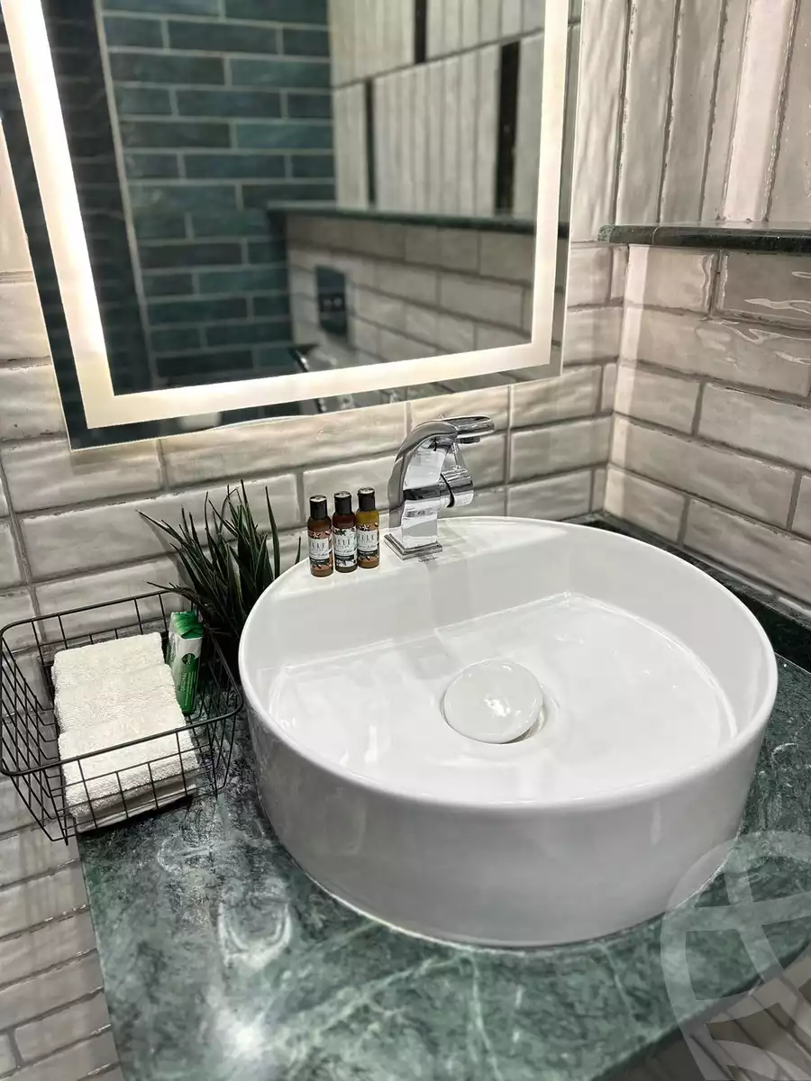 https://aqarmap.com.eg/ar/listing/5394990-for-rent-cairo-new-cairo-compounds-hyde-park-centre-ville-hyde-park