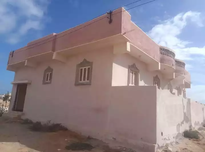 https://aqarmap.com.eg/ar/listing/5396944-for-sale-marsa-matruh-marsa-matrouh-city-alam-el-roum-st