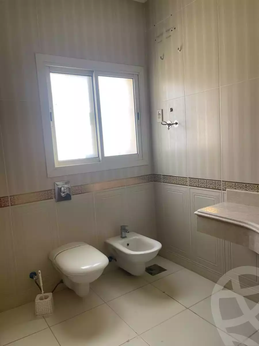 https://aqarmap.com.eg/ar/listing/5396951-for-rent-cairo-el-sheikh-zayed-city-compounds-el-rabwa