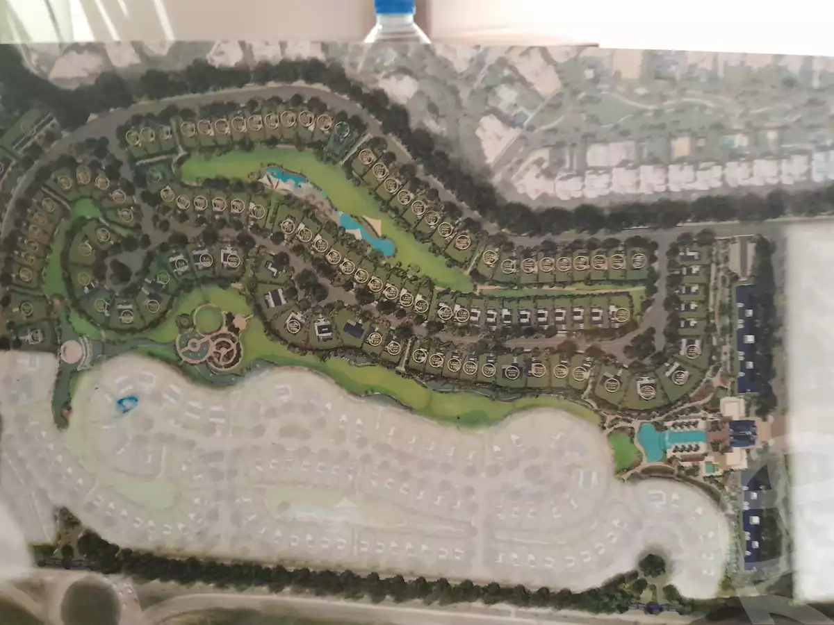 https://aqarmap.com.eg/en/listing/5398174-for-sale-cairo-new-cairo-compounds-mountain-view1-1-compound