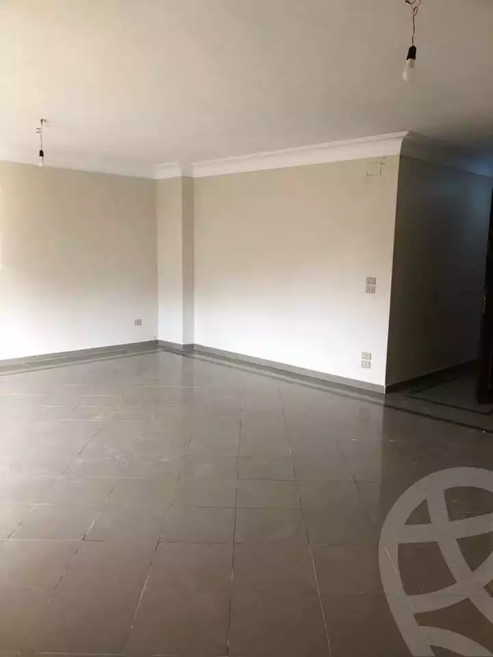 https://aqarmap.com.eg/en/listing/5401242-for-rent-cairo-mokattam-lhdb-l-ly-shr-krym-bnwn