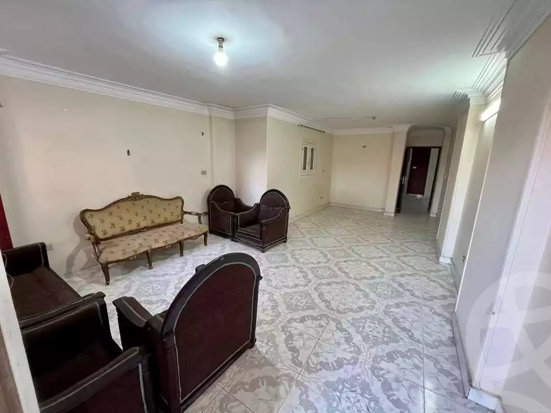 https://aqarmap.com.eg/en/listing/5404557-for-rent-cairo-ain-shams-ahmed-esmat-st