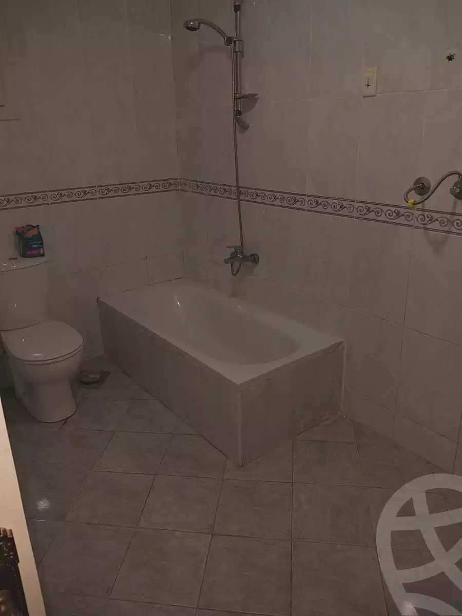 https://aqarmap.com.eg/en/listing/5405676-for-rent-alexandria-el-montazah-compounds-in-el-montazah-marseilia-florence