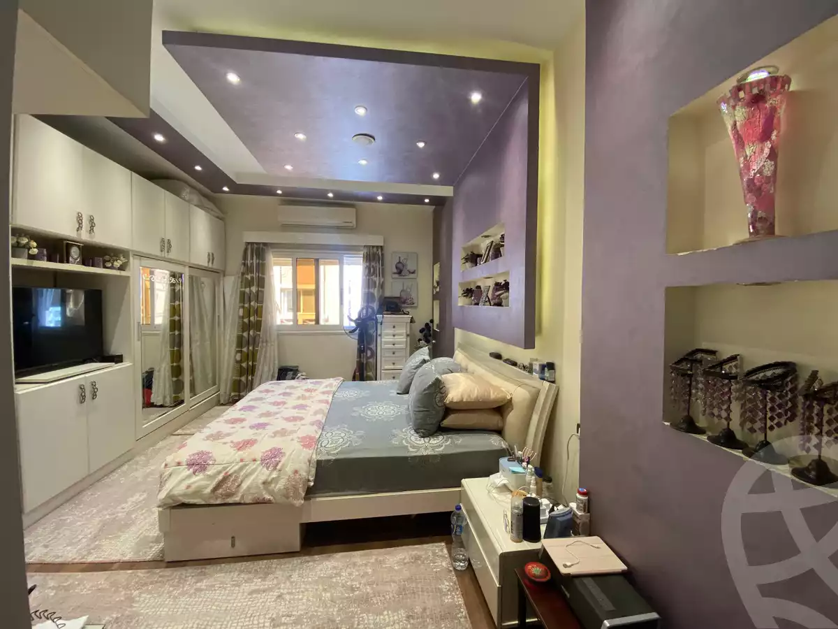 https://aqarmap.com.eg/en/listing/5408194-for-sale-cairo-el-sheikh-zayed-city-compounds-continental-gardens
