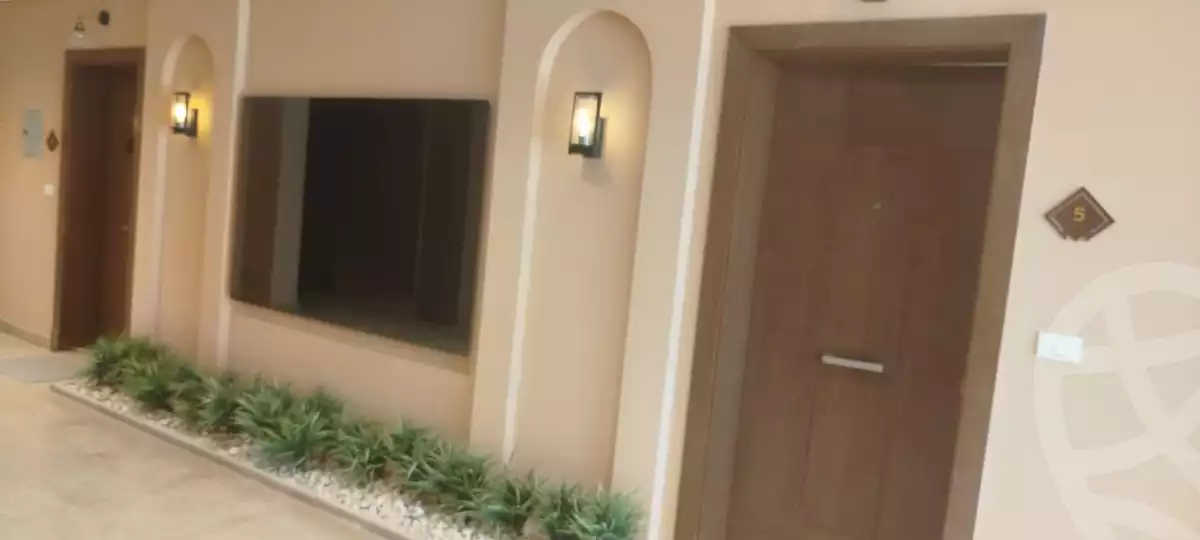 https://aqarmap.com.eg/ar/listing/5409051-for-sale-cairo-el-sheikh-zayed-city-compounds-kmbwnd-fyldj-wyst-dr-llttwyr