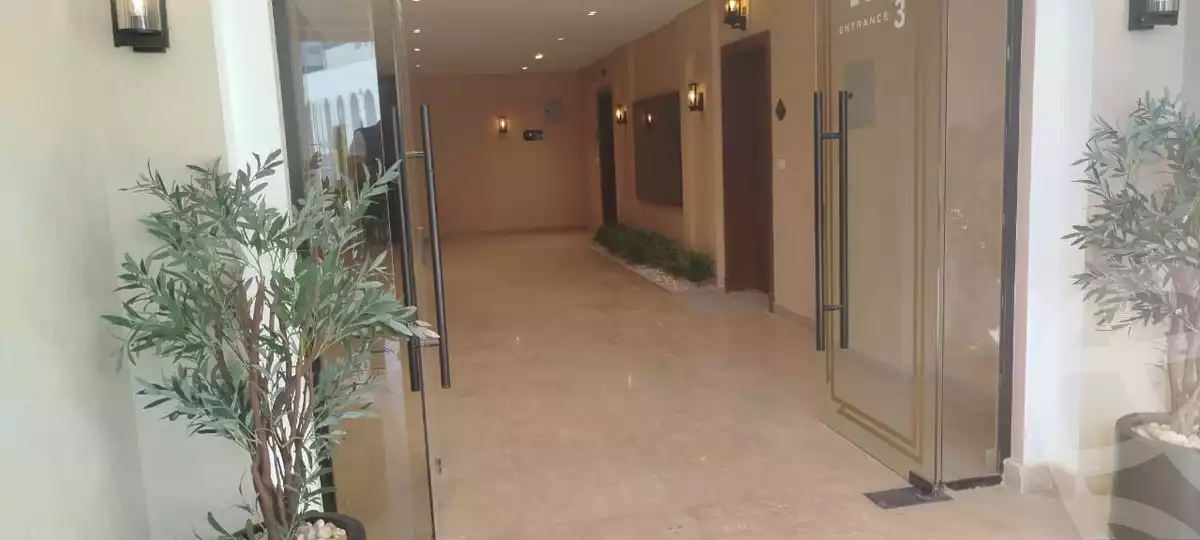 https://aqarmap.com.eg/en/listing/5409121-for-sale-cairo-el-sheikh-zayed-city-compounds-kmbwnd-fyldj-wyst-dr-llttwyr