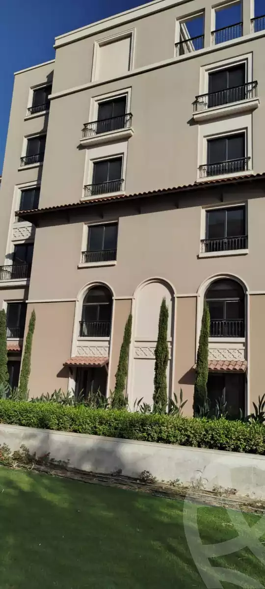 https://aqarmap.com.eg/en/listing/5409121-for-sale-cairo-el-sheikh-zayed-city-compounds-kmbwnd-fyldj-wyst-dr-llttwyr