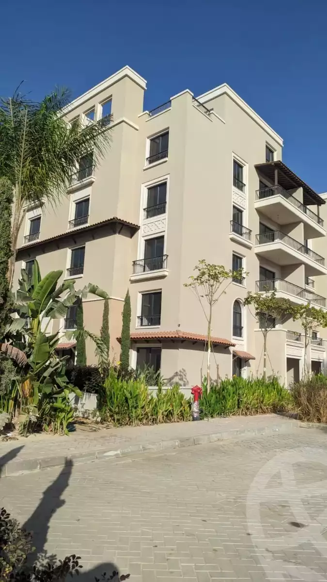 https://aqarmap.com.eg/en/listing/5409121-for-sale-cairo-el-sheikh-zayed-city-compounds-kmbwnd-fyldj-wyst-dr-llttwyr