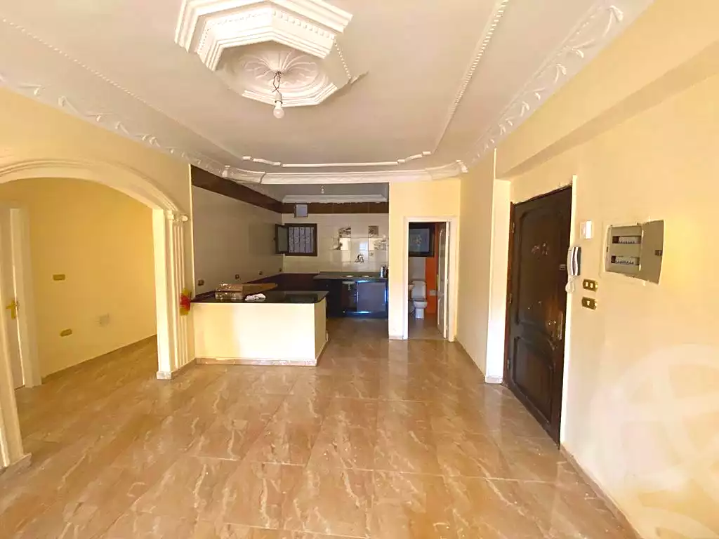 https://aqarmap.com.eg/en/listing/5411971-for-sale-cairo-al-oubour-el-hay-el-taseaa-hussein-riad-st