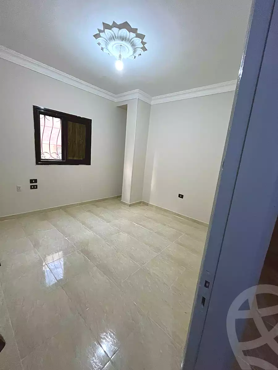 https://aqarmap.com.eg/en/listing/5411971-for-sale-cairo-al-oubour-el-hay-el-taseaa-hussein-riad-st