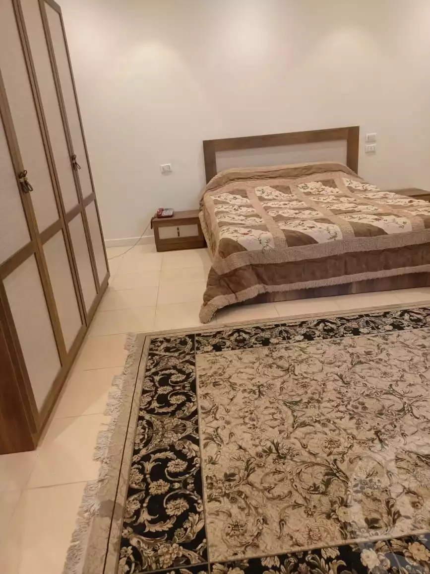 https://aqarmap.com.eg/en/listing/5414246-for-rent-cairo-new-cairo-lrhb-city-mtdd-lrhb-phase-8