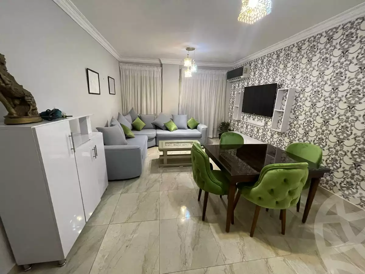 https://aqarmap.com.eg/ar/listing/5414398-for-rent-cairo-el-sheikh-zayed-city-compounds-jn-zyd