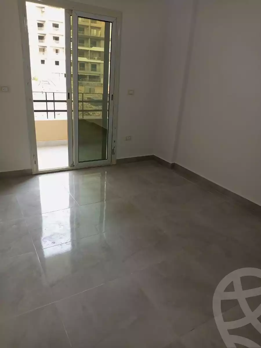 https://aqarmap.com.eg/en/listing/5415444-for-rent-cairo-mokattam-compounds
