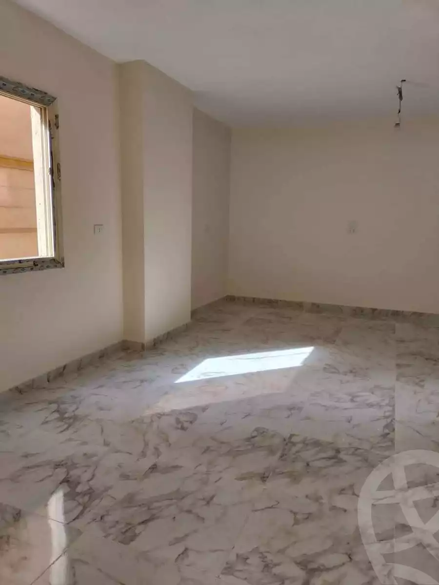 https://aqarmap.com.eg/en/listing/5418393-for-sale-cairo-al-oubour-tryq-msr-sm-yly-lshrwy-moon-city