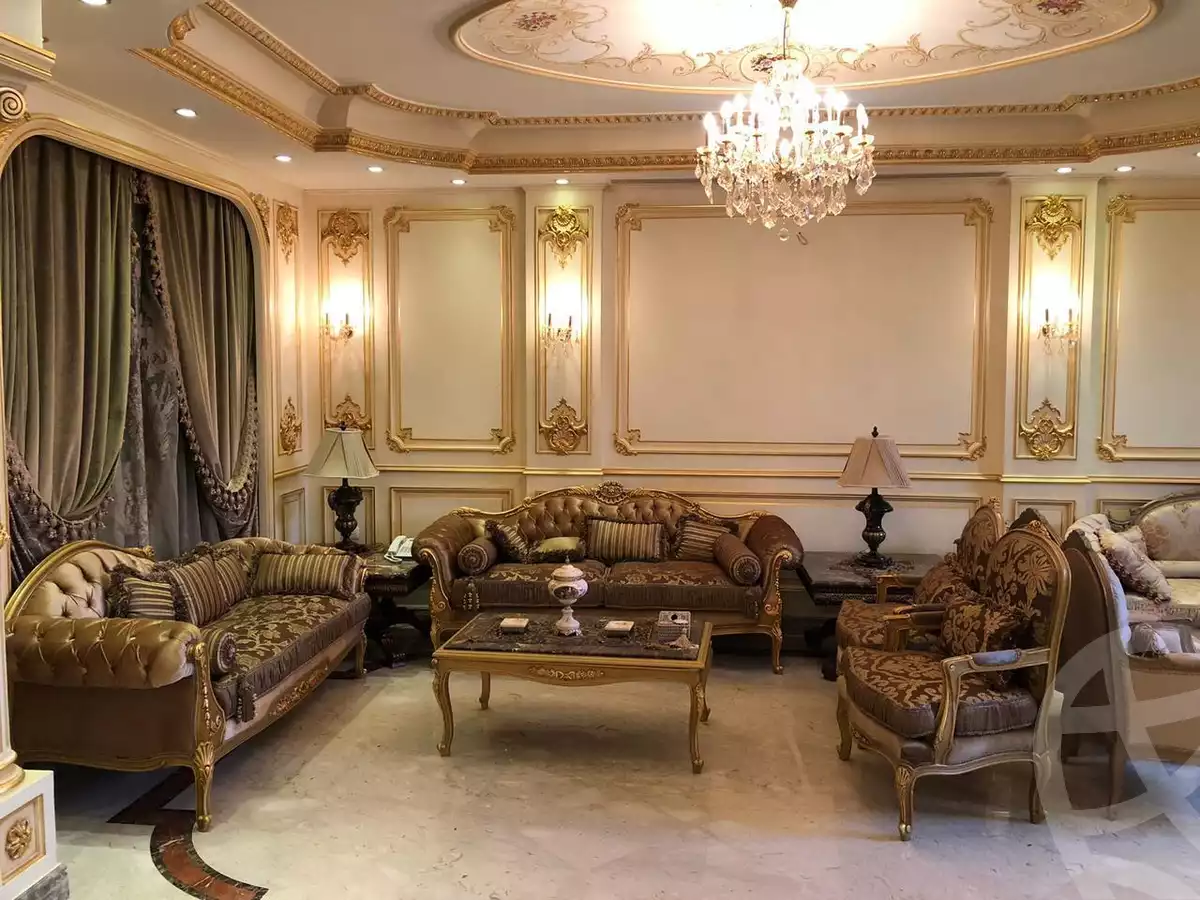 https://aqarmap.com.eg/en/listing/5421279-for-sale-cairo-el-sheikh-zayed-city-compounds-royal-city