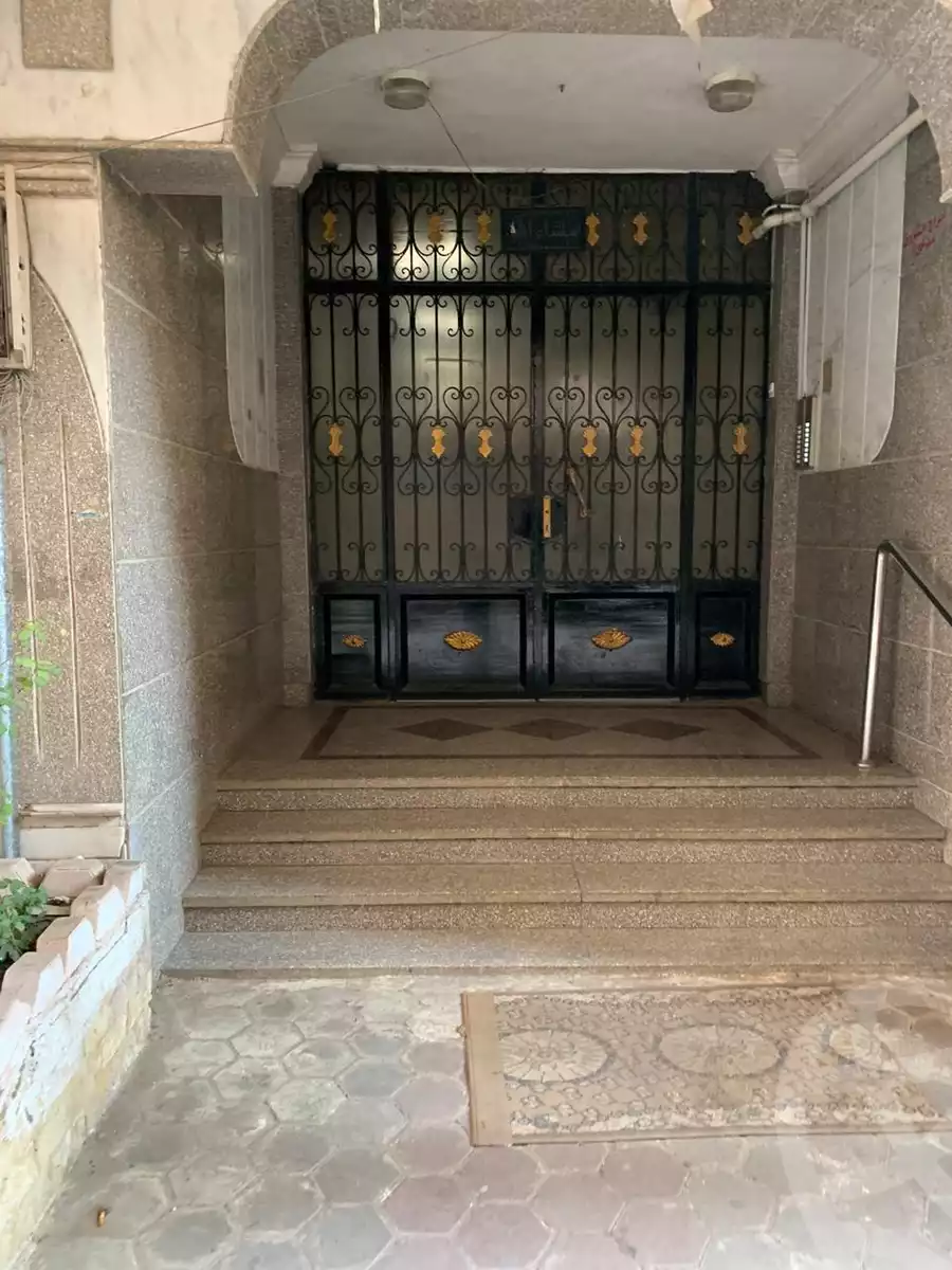 https://aqarmap.com.eg/en/listing/2581078-for-sale-cairo-hadayek-el-koba-wali-al-ahd-st
