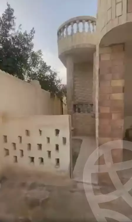 https://aqarmap.com.eg/en/listing/5423411-for-sale-marsa-matruh-marsa-matrouh-city-imam-malek-st