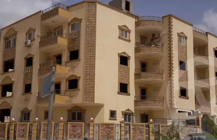 https://aqarmap.com.eg/en/listing/5427578-for-sale-cairo-al-oubour-el-hay-el-taseaa-el-thaqafa-st