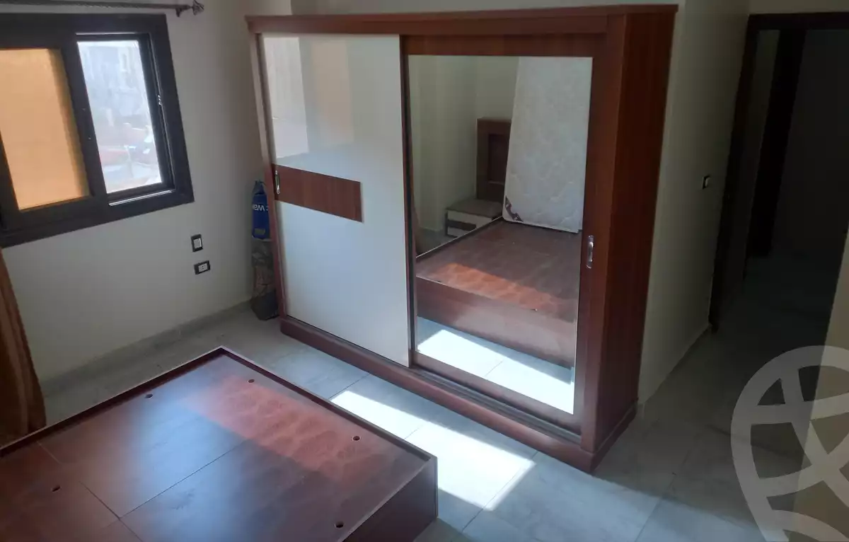 https://aqarmap.com.eg/en/listing/5429592-for-sale-cairo-mokattam-el-hadabah-el-wosta-el-mantaqa-el-khamsa-mokattam-middle-entrance