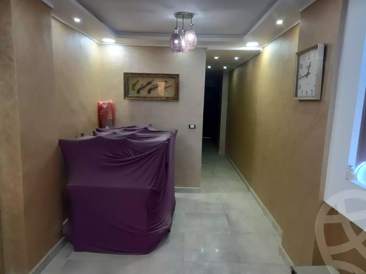 https://aqarmap.com.eg/en/listing/5429592-for-sale-cairo-mokattam-el-hadabah-el-wosta-el-mantaqa-el-khamsa-mokattam-middle-entrance