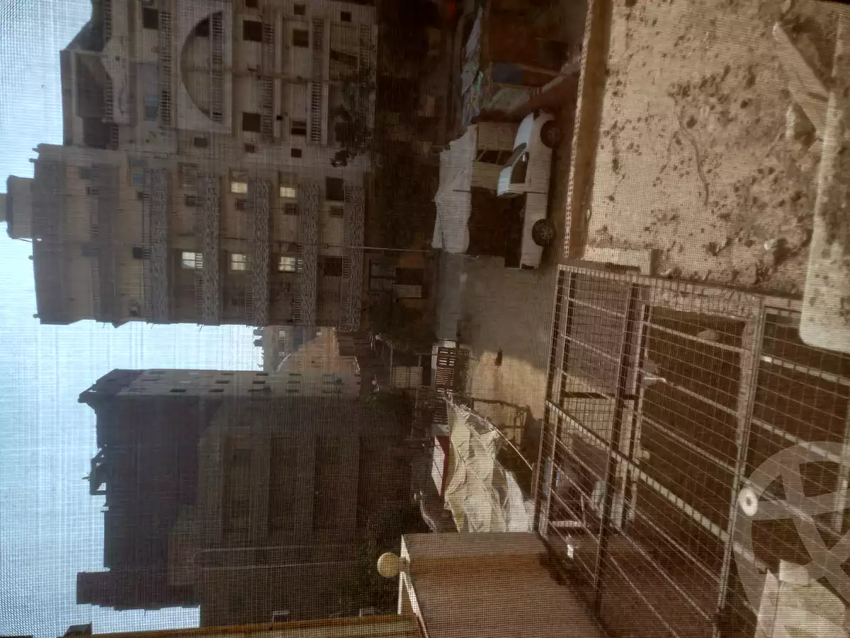 https://aqarmap.com.eg/en/listing/5429592-for-sale-cairo-mokattam-el-hadabah-el-wosta-el-mantaqa-el-khamsa-mokattam-middle-entrance