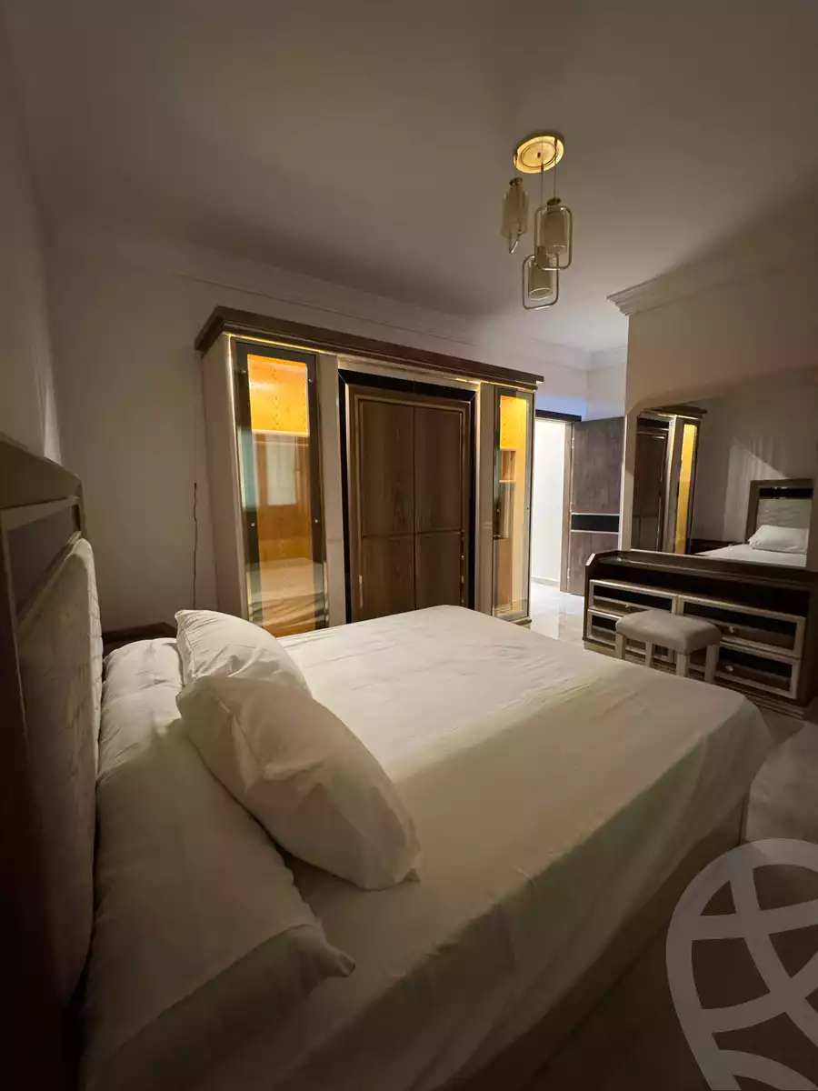 https://aqarmap.com.eg/ar/listing/5434967-for-rent-cairo-el-sheikh-zayed-city-compounds-zyd-wr-llttwyr-park-towers-zed-el-sheikh-zayed-compound