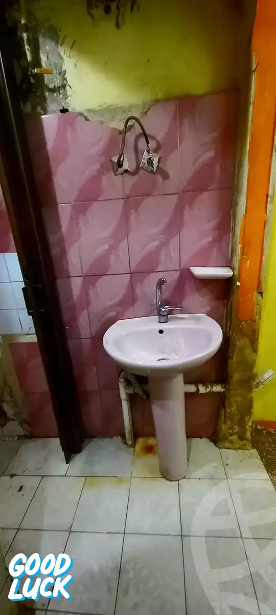 https://aqarmap.com.eg/ar/listing/5437912-for-rent-cairo-hadayek-el-koba-iskandar-mina-st