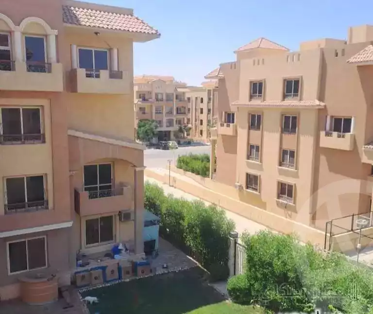 https://aqarmap.com.eg/en/listing/5447063-for-sale-cairo-el-sheikh-zayed-city-compounds-el-khamayel