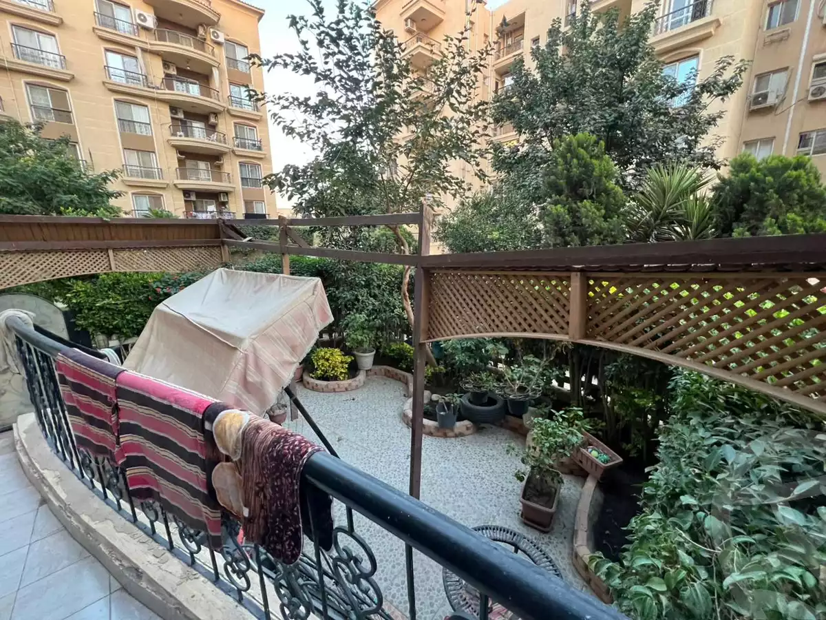 https://aqarmap.com.eg/en/listing/5451234-for-sale-cairo-new-cairo-lrhb-city-mtdd-lrhb-phase-9