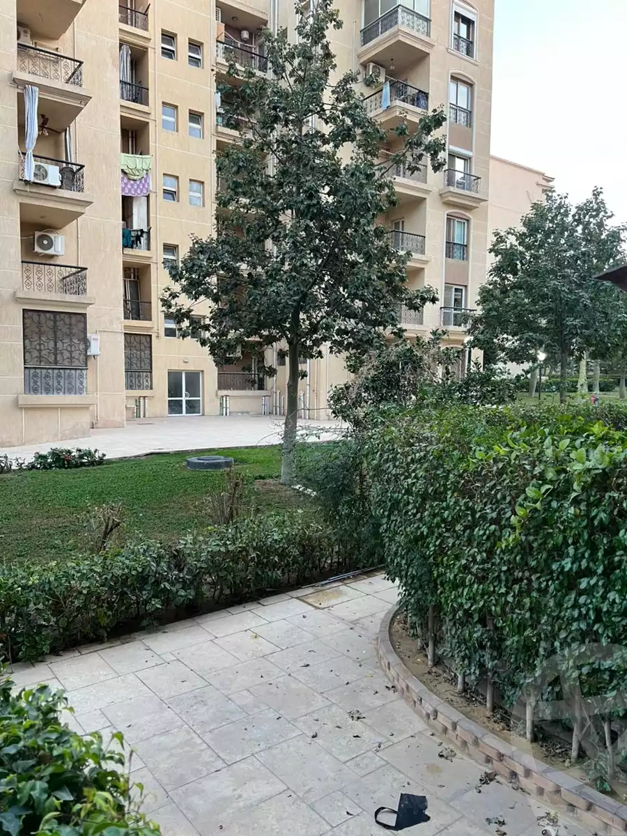 https://aqarmap.com.eg/en/listing/5451234-for-sale-cairo-new-cairo-lrhb-city-mtdd-lrhb-phase-9