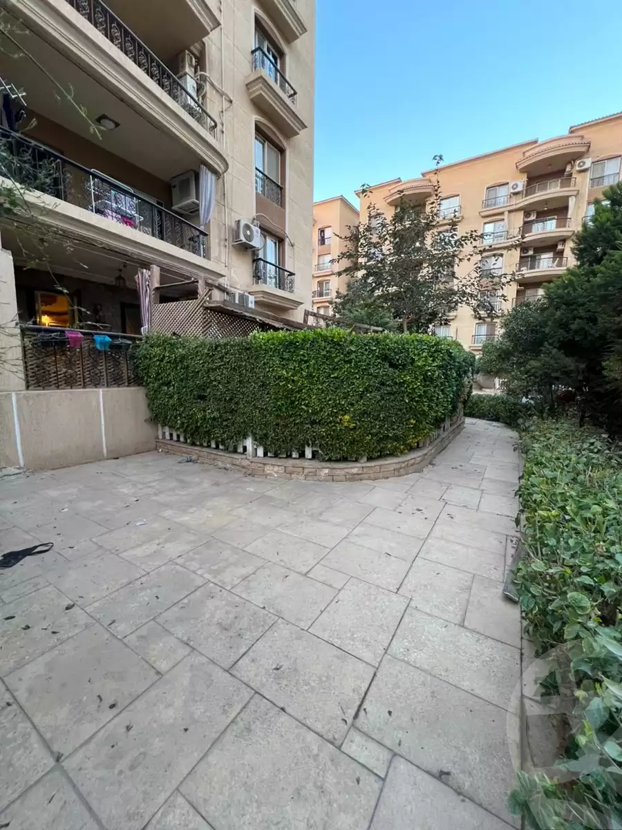 https://aqarmap.com.eg/en/listing/5451234-for-sale-cairo-new-cairo-lrhb-city-mtdd-lrhb-phase-9