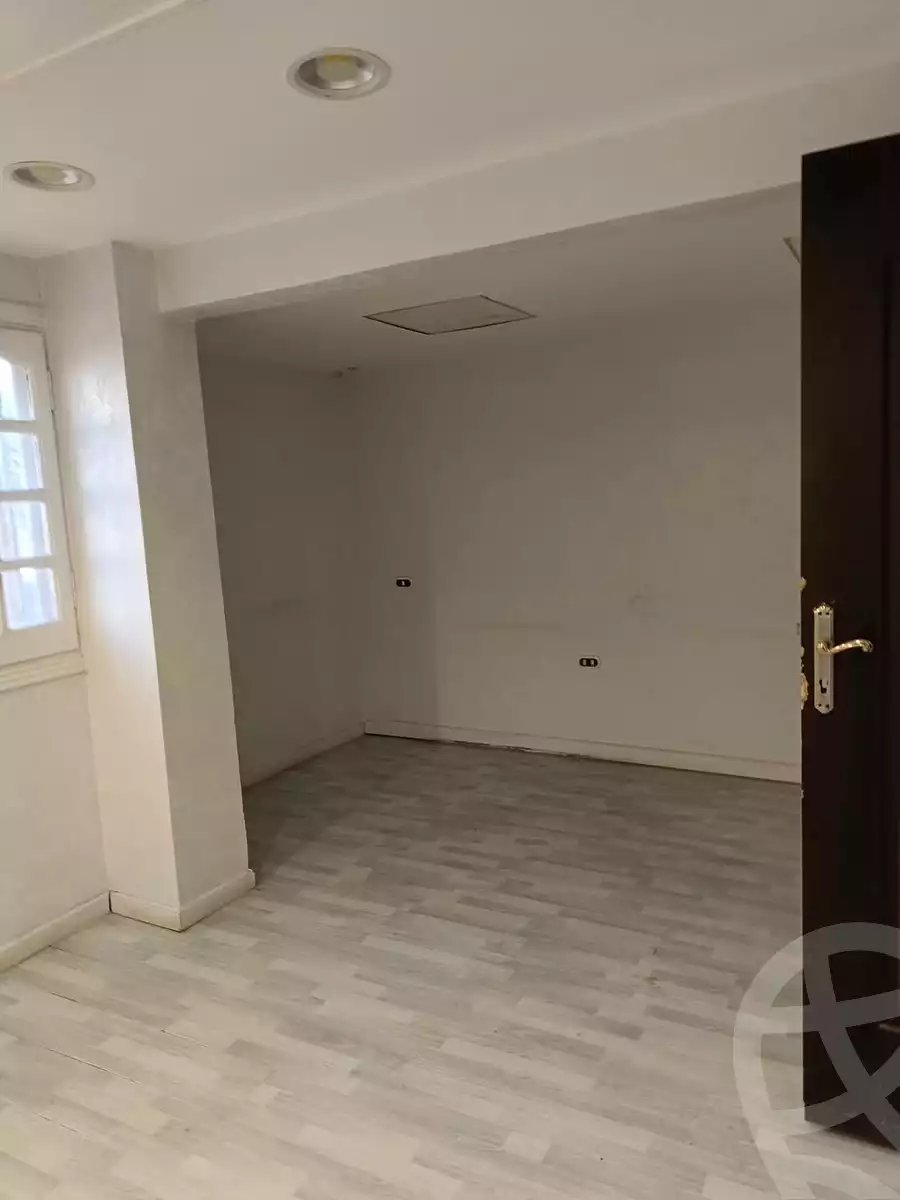 https://aqarmap.com.eg/en/listing/5452862-for-sale-cairo-mokattam-lhdb-l-ly