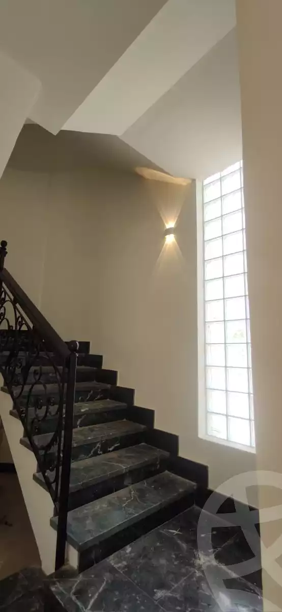 https://aqarmap.com.eg/en/listing/5456355-for-rent-cairo-el-sheikh-zayed-city-compounds-royal-city