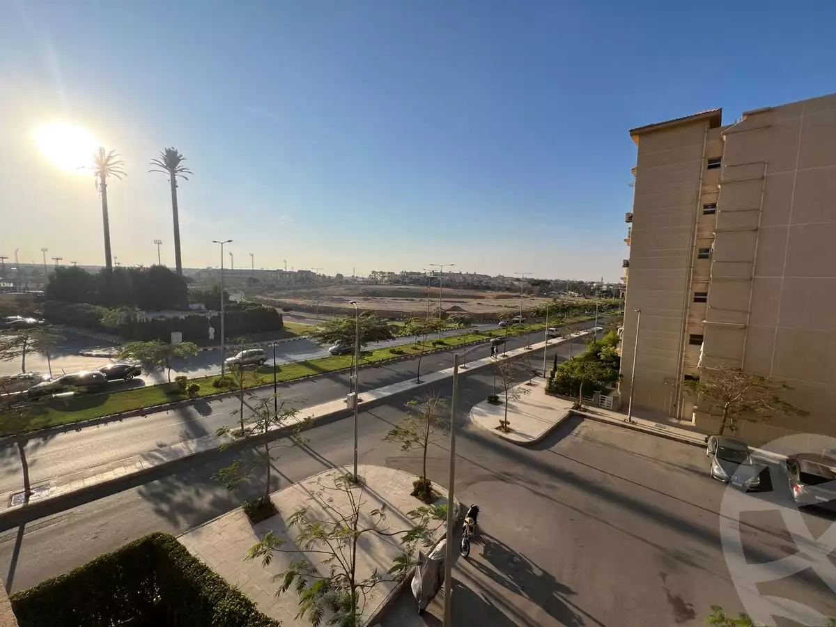 https://aqarmap.com.eg/en/listing/5459900-for-sale-cairo-new-cairo-lrhb-city-mtdd-lrhb-phase-7